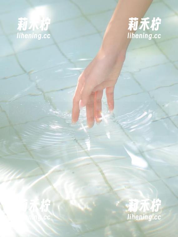 Kang Inkyung Kang Inkyung的写真盛宴:分享她的激情与个性表达.txt